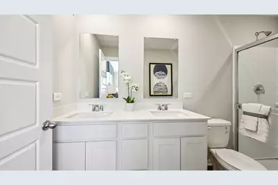 2226 Lakeshore Drive, Schaumburg, IL 60173 - Photo 26
