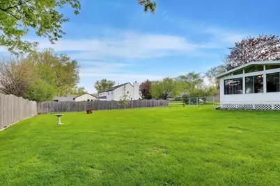 394 Pine Grove Avenue, Gurnee, IL 60031 - Photo 22