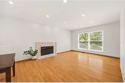 6 Ironwood Court, Streamwood, IL 60107 - Photo 2