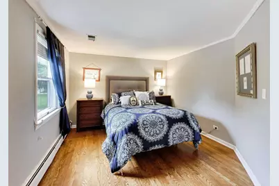 1311 E Woodford Place, Arlington Heights, IL 60004 - Photo 22