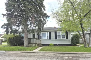 910 Cleary Ave, Joliet, IL 60435 - Photo 1