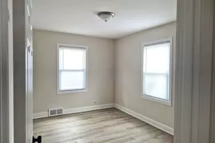 910 Cleary Ave, Joliet, IL 60435 - Photo 6