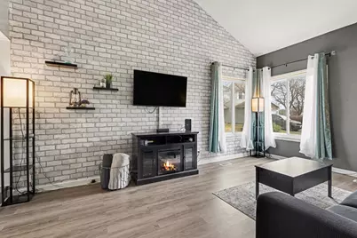 554 Alton Court, Carol Stream, IL 60188 - Photo 10