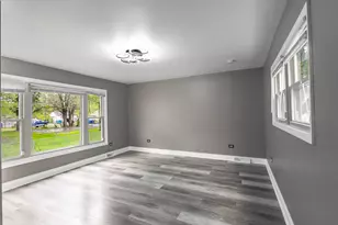 547 E 148th Pl, Harvey, IL 60426 - Photo 12