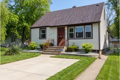 547 E 148th Place, Harvey, IL 60426 - Photo 2