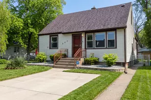 547 E 148th Pl, Harvey, IL 60426 - Photo 2