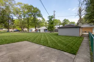 547 E 148th Pl, Harvey, IL 60426 - Photo 32