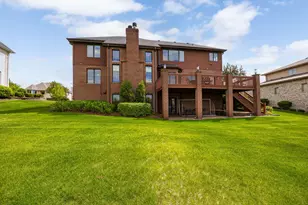 1045 Hilltop Dr, Lemont, IL 60439 - Photo 8