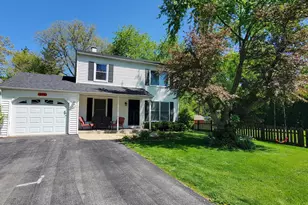 678 Ray Ave, West Chicago, IL 60185 - Photo 2