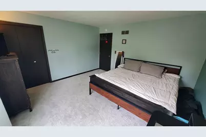 678 Ray Avenue, West Chicago, IL 60185 - Photo 20