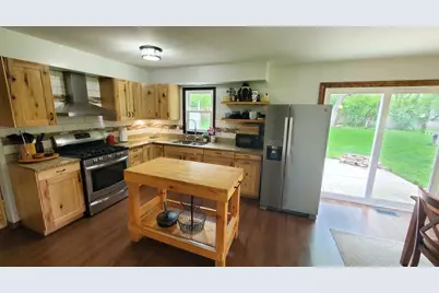 678 Ray Avenue, West Chicago, IL 60185 - Photo 12