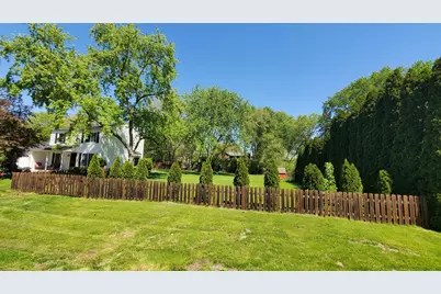 678 Ray Avenue, West Chicago, IL 60185 - Photo 26