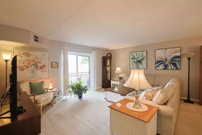 1 Bloomingdale Place #200, Bloomingdale, IL 60108 - Photo 6