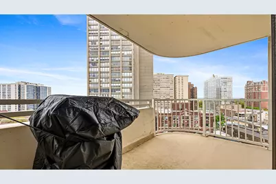 3930 N Pine Grove Avenue #1211, Chicago, IL 60613 - Photo 20