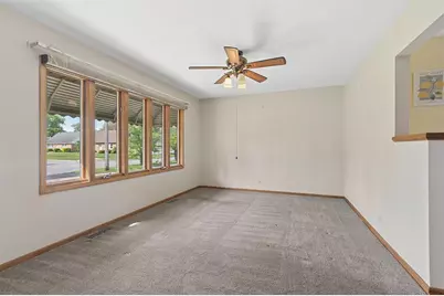 6854 Saratoga Drive, Bridgeview, IL 60455 - Photo 4