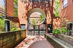 5400 S Hyde Park Blvd, Chicago, IL 60615 - Photo 6