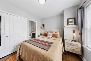 7409 N Hoyne Ave, Chicago, IL 60645 - Photo 12