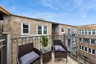 7409 N Hoyne Ave, Chicago, IL 60645 - Photo 8