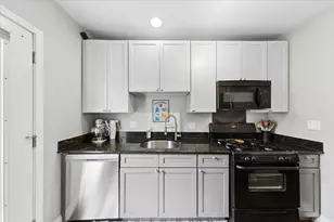 7409 N Hoyne Ave, Chicago, IL 60645 - Photo 6