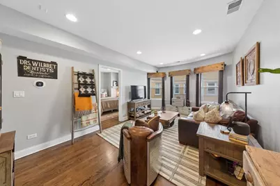 7409 N Hoyne Avenue #3, Chicago, IL 60645 - Photo 2