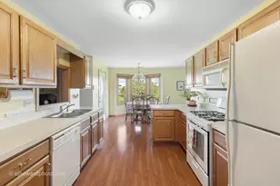 19423 Manchester Dr, Mokena, IL 60448 - Photo 6