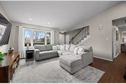 163 Denberry Court, Lake Zurich, IL 60047 - Photo 4