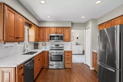163 Denberry Court, Lake Zurich, IL 60047 - Photo 8