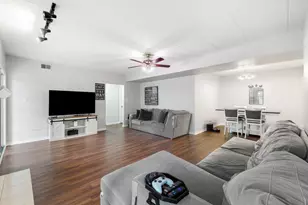 7809 Bristol Park Dr, Tinley Park, IL 60477 - Photo 10