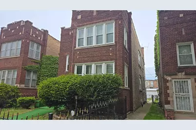 7627 S Bennett Avenue, Chicago, IL 60649 - Photo 2