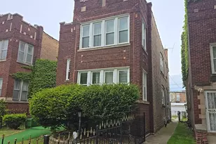 7627 S Bennett Ave, Chicago, IL 60649 - Photo 2