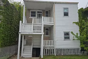 7627 S Bennett Ave, Chicago, IL 60649 - Photo 4
