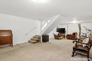 2323 Oxhill Ct, Schaumburg, IL 60194 - Photo 16