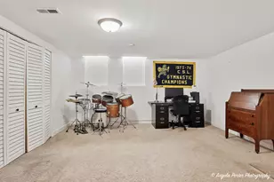 2323 Oxhill Ct, Schaumburg, IL 60194 - Photo 18