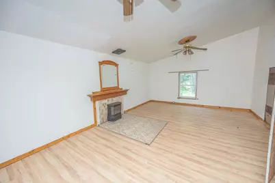 21860 W Il-113 Highway, Custer Park, IL 60481 - Photo 8