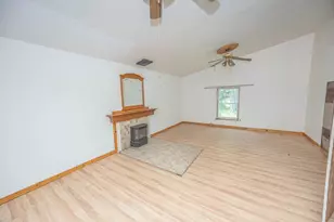 21860 W Il-113 Hwy, Custer Park, IL 60481 - Photo 8