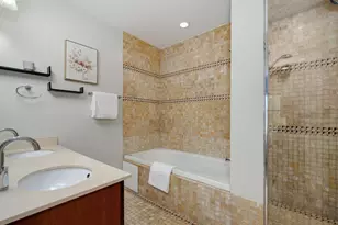 4650 N Karlov Ave, Chicago, IL 60630 - Photo 12