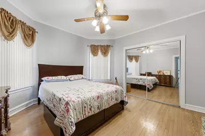6710 N Artesian Avenue, Chicago, IL 60645 - Photo 10