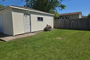 3225 Butler Ave, Steger, IL 60475 - Photo 6
