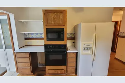 24049 W Grass Lake Road, Antioch, IL 60002 - Photo 4
