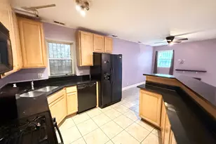 6035 S St Lawrence Ave, Chicago, IL 60637 - Photo 2