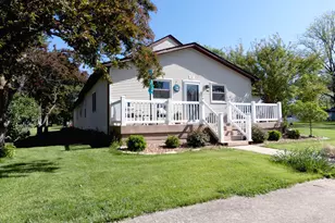 218 W South St, Dwight, IL 60420 - Photo 2