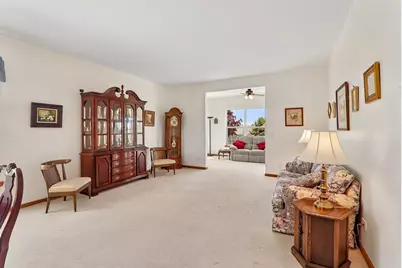3402 Stretch Run Road, Grayslake, IL 60030 - Photo 10
