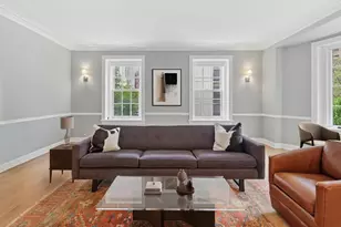 70 E Scott St, Chicago, IL 60610 - Photo 4