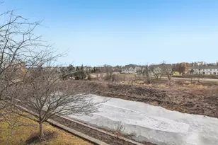 2333 Summerlin Dr, Aurora, IL 60503 - Photo 2