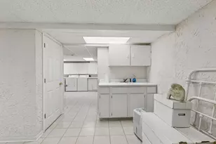 9038 Delphia Ave, Des Plaines, IL 60016 - Photo 30