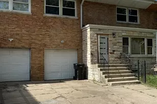 2646 E 77th St, Chicago, IL 60649 - Photo 4