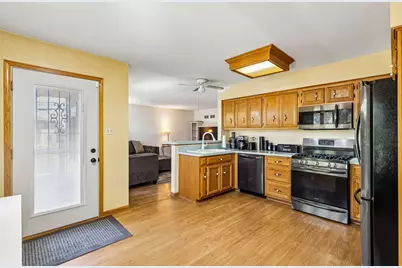 4858 W 115th Street, Alsip, IL 60803 - Photo 8