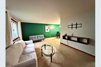 800 W Beechtree Lane, Bartlett, IL 60103 - Photo 4