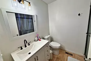800 W Beechtree Ln, Bartlett, IL 60103 - Photo 22