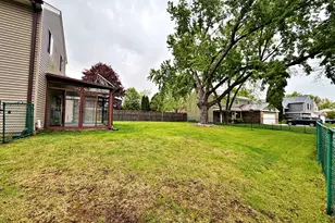 800 W Beechtree Ln, Bartlett, IL 60103 - Photo 28